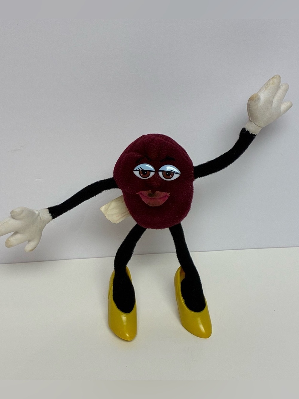 Hardee's Vintage California Raisin Plush Figure 5in Applause Yellow Heels READ
